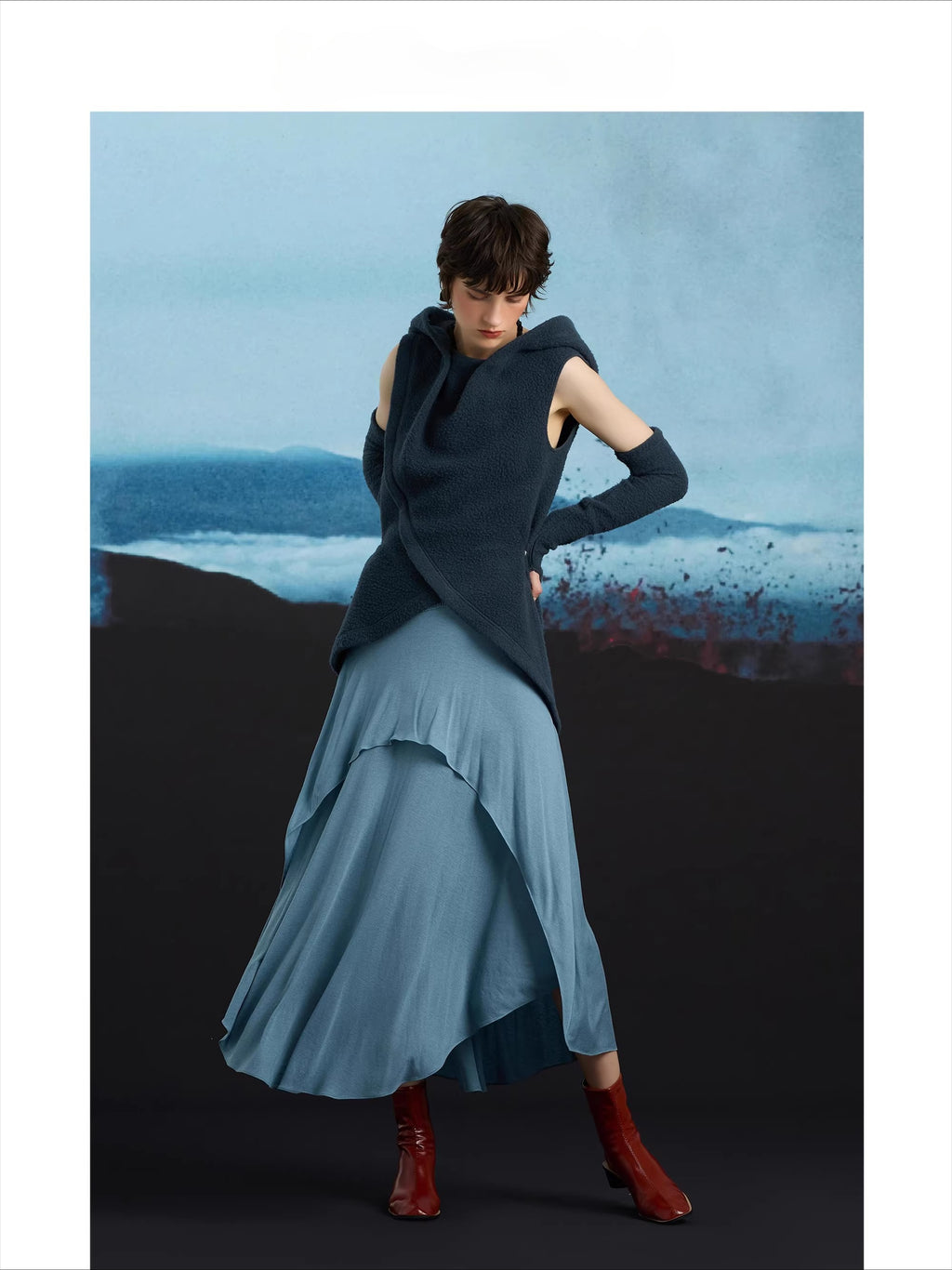 Vest-style top in blue wool fleece