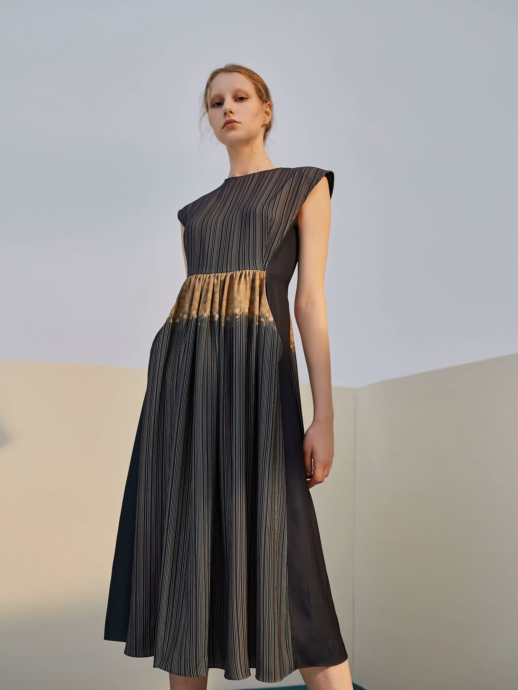 Women's Summer New Sleeveless Elegant Long Dress Striped Print Dress