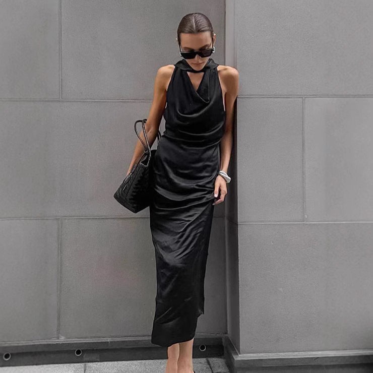 Black waist-cinching skirt