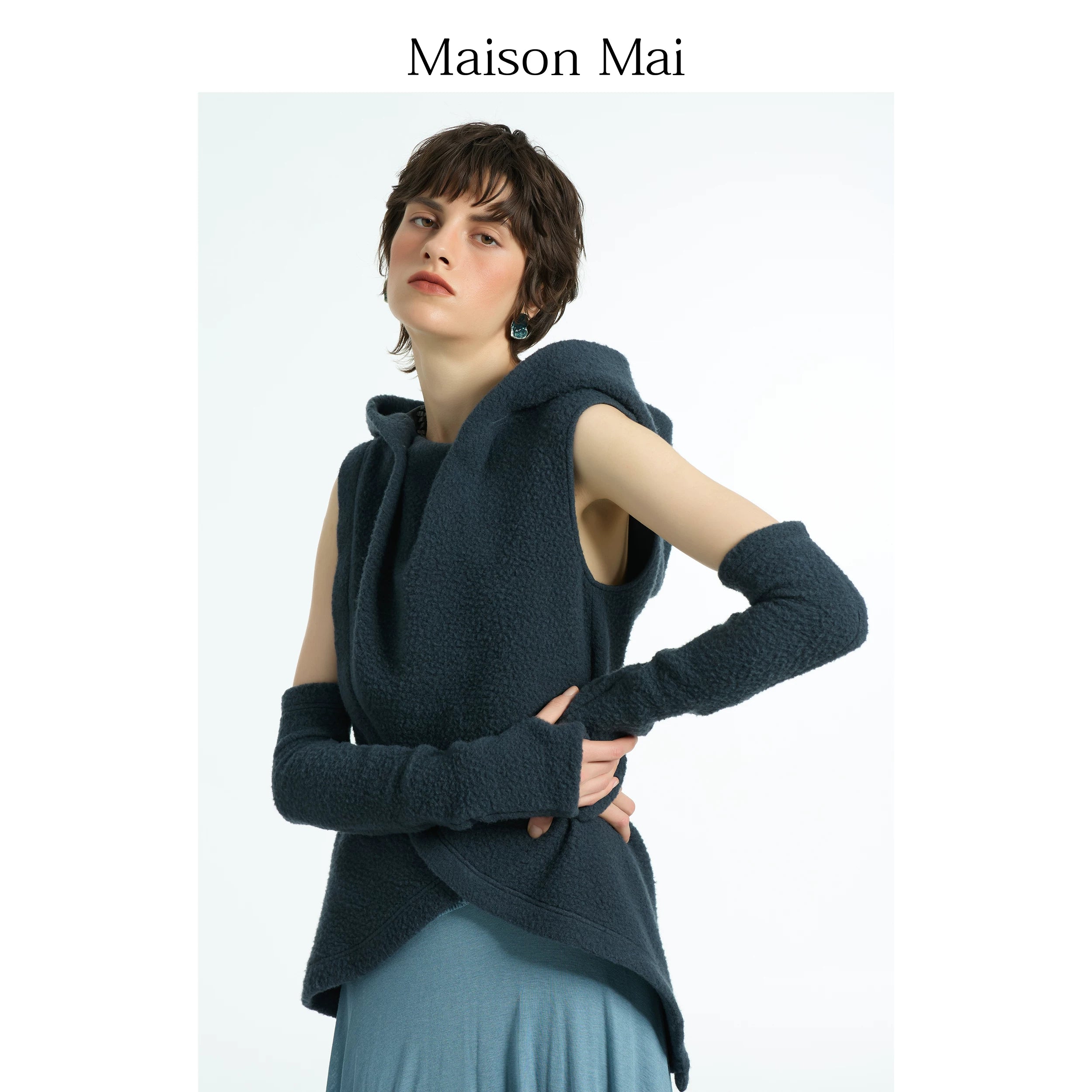 Vest-style top in blue wool fleece